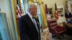 U.S. President Donald Trump (L) stands in the Oval Office with Chief of Staff Reince Priebus following an interview with Reuters at the White House in Washington, U.S., April 27, 2017. REUTERS/Carlos Barria