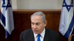 Israeli Prime Minister Benjamin Netanyahu chairs a weekly cabinet meeting in Jerusalem May 7, 2017. REUTERS/Oded Balilty/Pool