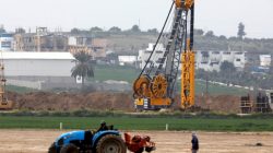 FILE PHOTO - Heavy machinery can be seen at work along Israel's border with the Gaza Strip, as seen from Kfar Aza, southern Israel February 28, 2017. REUTERS/Amir Cohen/File Photo