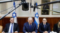 Israeli police resume interview of Netanyahu in corruption probe