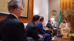 Saudi Crown Prince Mohammed bin Salmanin meets with the delegation of American Evangelical Christian Leaders in Riyadh, Saudi Arabia November 1, 2018. Bandar Algaloud/Courtesy of Saudi Royal Court/Handout via REUTERS