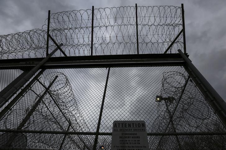 The front gate is pictured at the Taconic Correctional Facility in Bedford Hills, New York April 8, 2016. REUTERS/Carlo Allegri/ File Photo