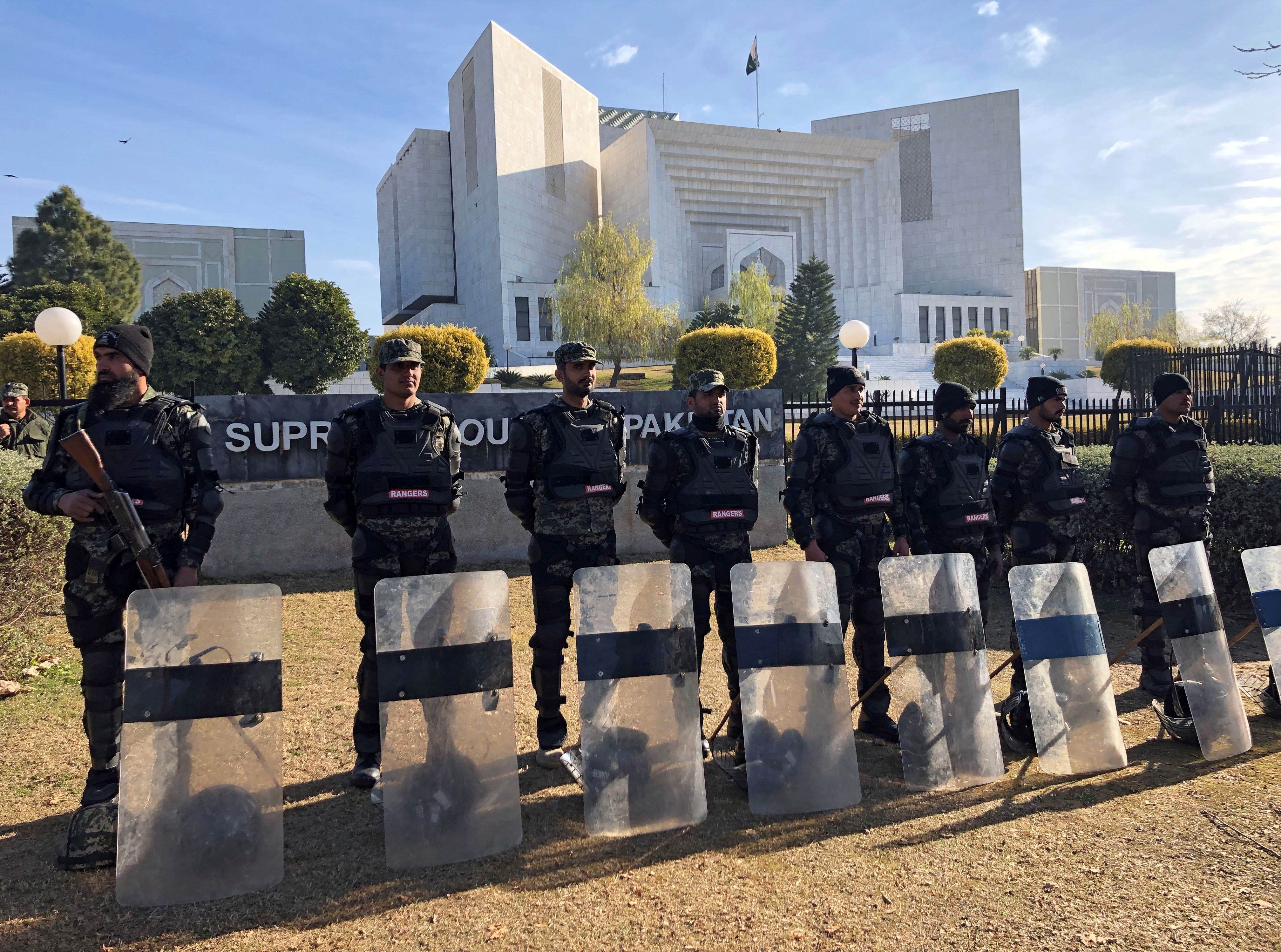Paramilitary soldiers stand guard outside the Supreme Court building in Islamabad, Pakistan January 29, 2019. REUTERS/Saiyna Bashir