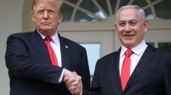 FILE PHOTO: U.S. President Donald Trump shakes hands with Israel's Prime Minister Benjamin Netanyahu as they pose on the West Wing colonnade in the Rose Garden at the White House in Washington, U.S., March 25, 2019. REUTERS/Leah Millis/File Photo