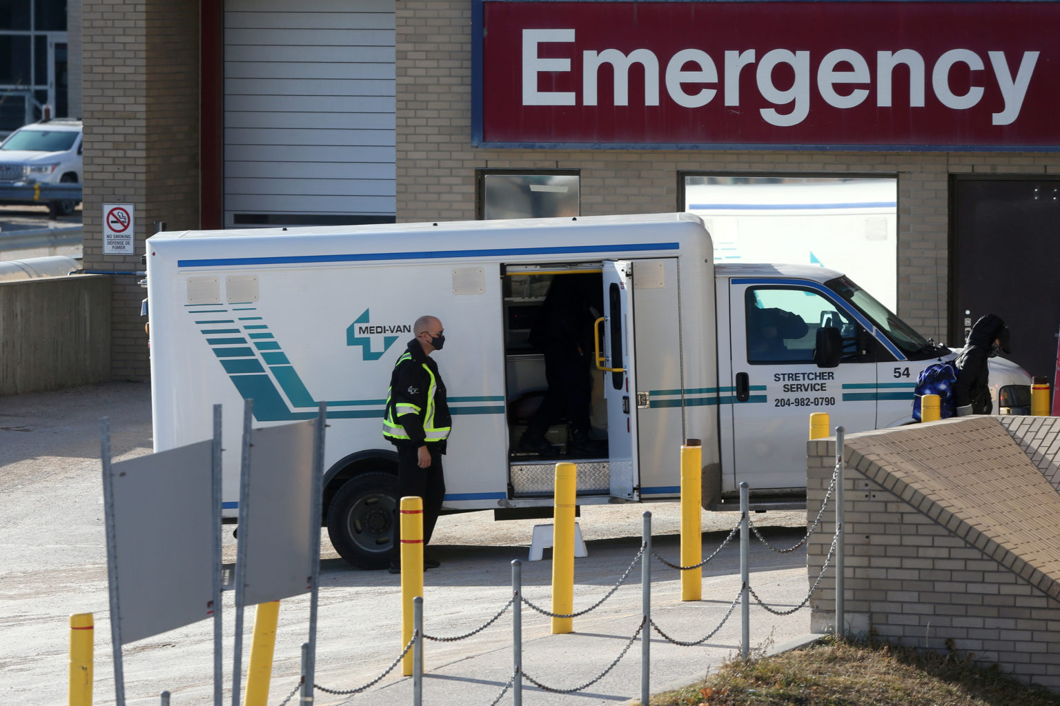 Canada's hospitals deploy artificial lungs, scramble for staff as COVID19 hits younger patients Canada's hospitals deploy artificial lungs, scramble for staff as COVID19 hits younger patients