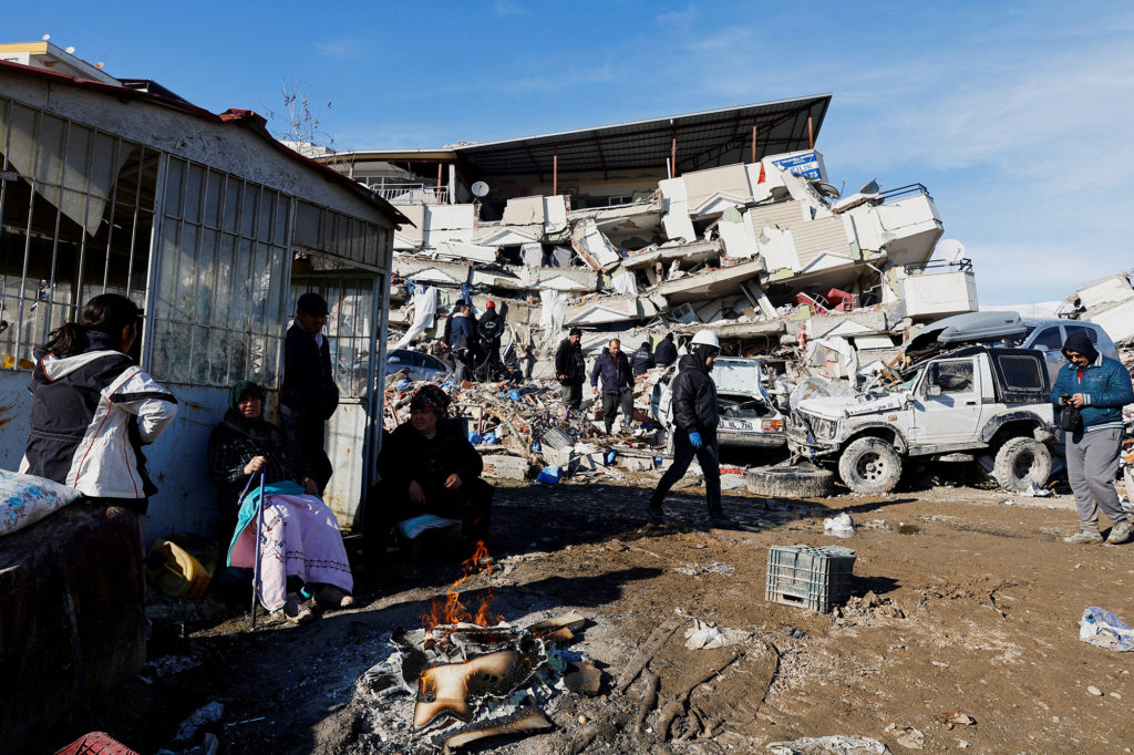In Turkey and Syria thousands of buildings have collapsed, death toll ...