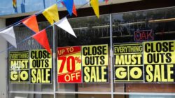 Store-Closing-Signs
