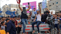 Palestinians-Celebrate-Attack
