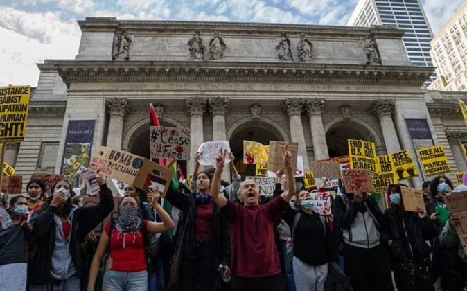 Students-Teachers-Pro-Palestine