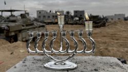 Menorah-during-war