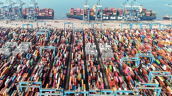Cargo-Ships-Containers