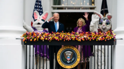 Biden-balcony-Easter