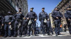 NYPD-Officers-stand-guard