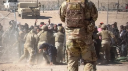 migrants-battle-Texas-national-guard