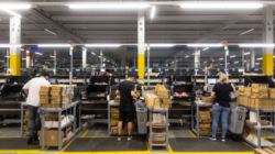 Amazon-Warehouse
